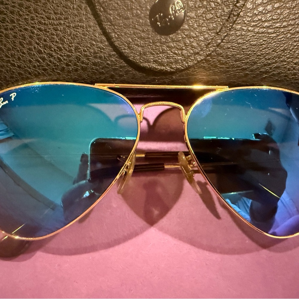 Ray Ban polarized blue lense aviator sunglasses - Picture 2 of 4